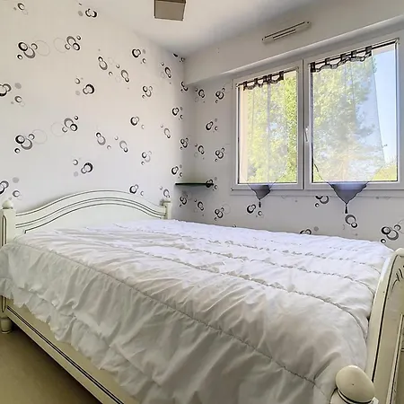 Lumineux 2 Avec Balcon, A 500m De La - Centre-ville - Fr-1-236-65 شقة